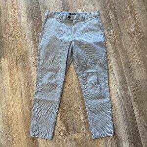 Banana Republic Chino Pant (Slim Tapered-Fit)